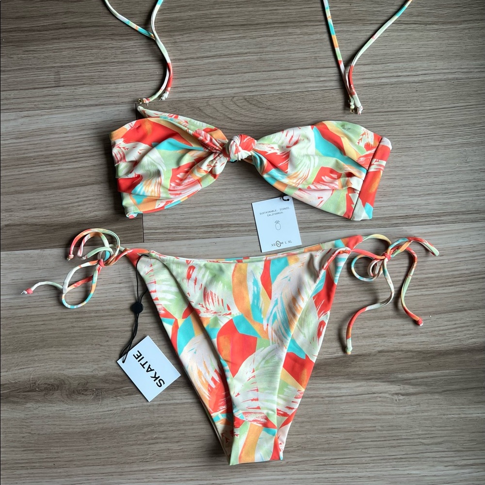 Skatie LYNDI TOP - SUNSET (top only)